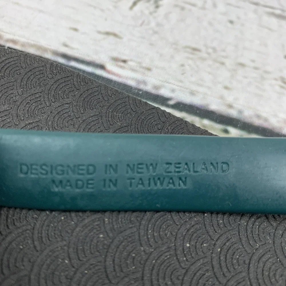 SUBS Flip Flops Sandals [US 12‎ EUR 45/46] Black Green Wave Pattern